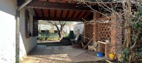 4 bedrooms House in Pegognaga, Italy No. 370586 34