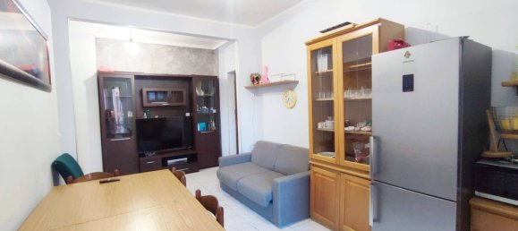 3 Schlafzimmer Wohnung in Turin, Italy, Nr. 350020 5