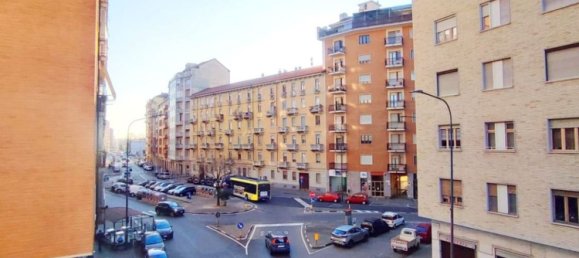 3 Schlafzimmer Wohnung in Turin, Italy, Nr. 350020 11