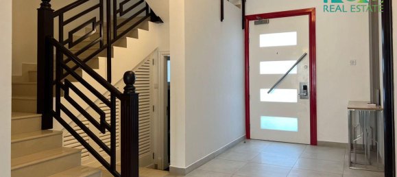 Villa de 3 dormitorios en Al Jazirah Al Hamra, UAE No. 30481 7