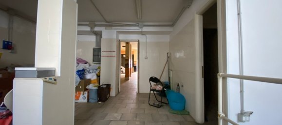 Gewerbliche Immobilie in Bari, Italy 200m², Nr. 297142 11