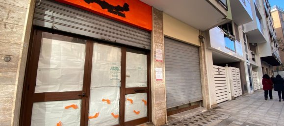 Gewerbliche Immobilie in Bari, Italy 200m², Nr. 297142 3
