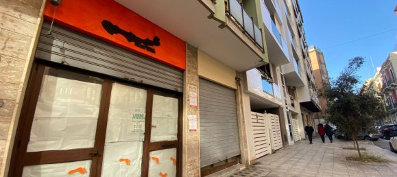 Gewerbliche Immobilie in Bari, Italy 200m², Nr. 297142 2