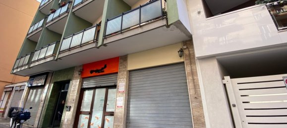 Gewerbliche Immobilie in Bari, Italy 200m², Nr. 297142 4