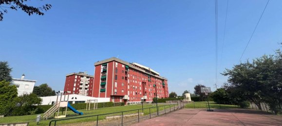 3 rooms Apartment in Settimo Milanese, Italy No. 70102 34