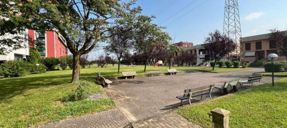 3 rooms Apartment in Settimo Milanese, Italy No. 70102 32