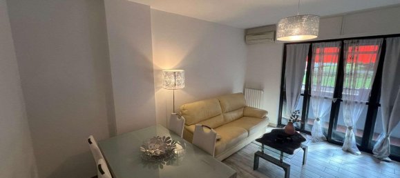 3 rooms Apartment in Settimo Milanese, Italy No. 70102 4