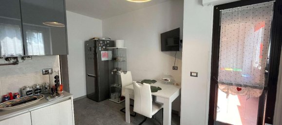 3 rooms Apartment in Settimo Milanese, Italy No. 70102 24
