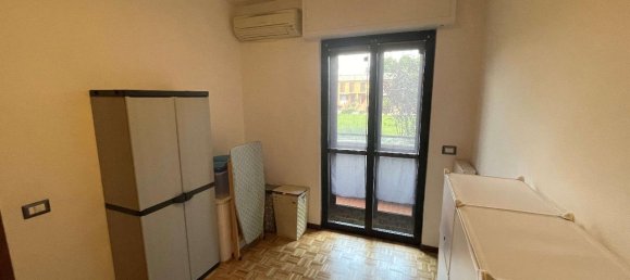3 rooms Apartment in Settimo Milanese, Italy No. 70102 19