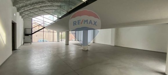 Коммерческая недвижимость с 12 комнатами в Брешиа, Италия № 73773 30