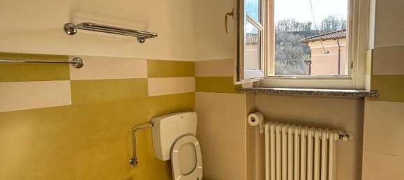 3 rooms Apartment in Fornovo di Taro, Italy No. 109418 12