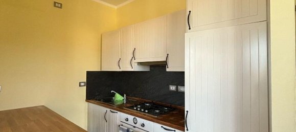 3 rooms Apartment in Fornovo di Taro, Italy No. 109418 5