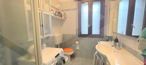 Apartamento de 3 habitaciónes en Fiorano Modenese, Italy No. 24768 6