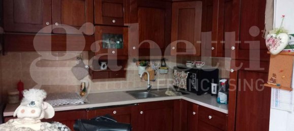 4 rooms House in Rome, Italy No. 143513 5