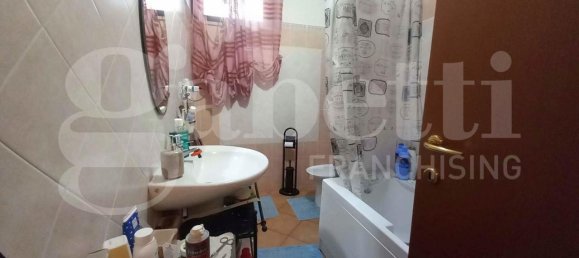 4 rooms House in Rome, Italy No. 143513 14