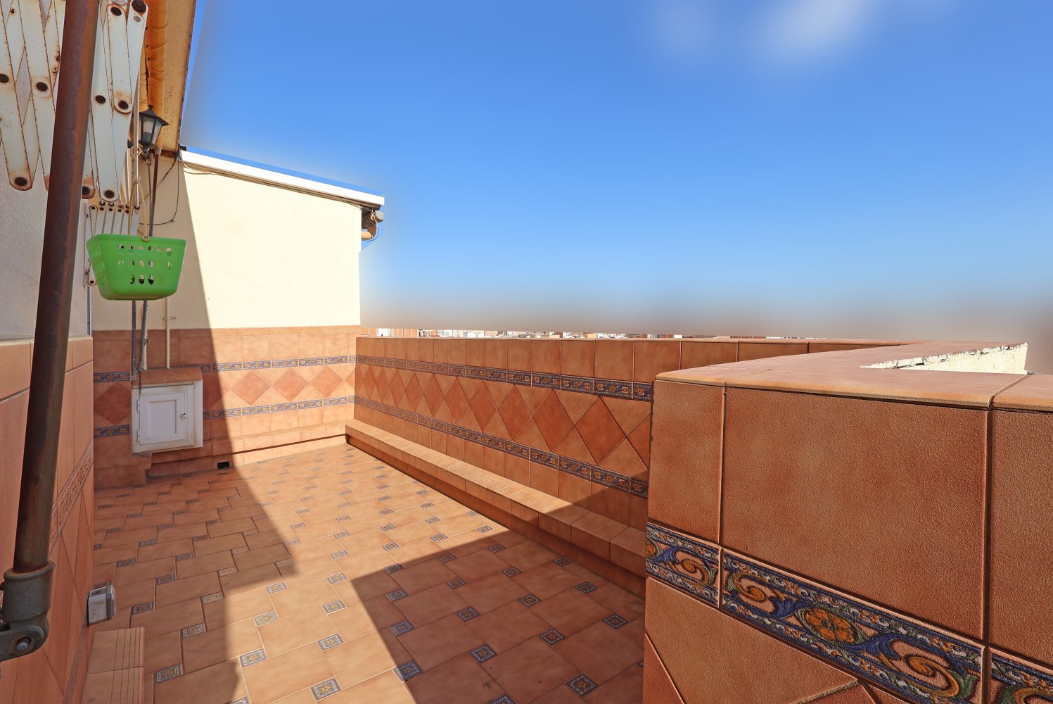 3 bedrooms Penthouse in L'Hospitalet de Llobregat, Spain No. 215693