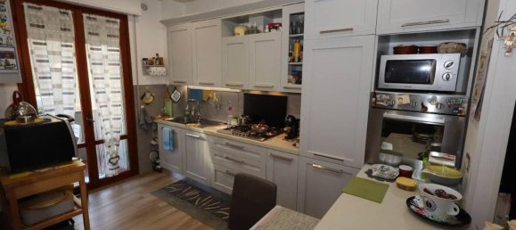 5 rooms Apartment in Torrita di Siena, Italy No. 25782 4