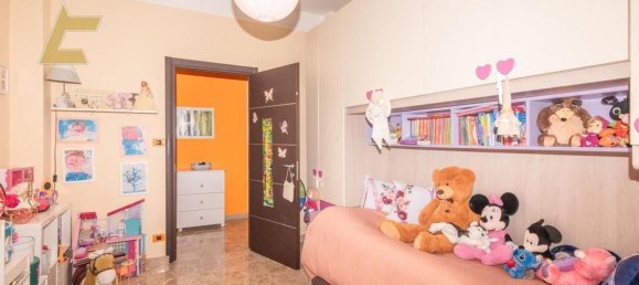 3-salle Appartement à Valenza, Italy No. 206167 22