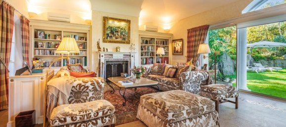 4 bedrooms Villa in Grimaud, France No. 815 2