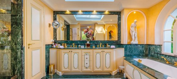 4 bedrooms Villa in Grimaud, France No. 815 8