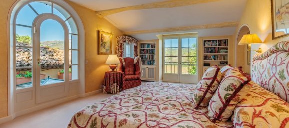 4 bedrooms Villa in Grimaud, France No. 815 10