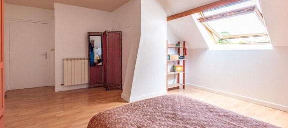 Apartamento de 3 dormitorios en Vire, France No. 356697 6