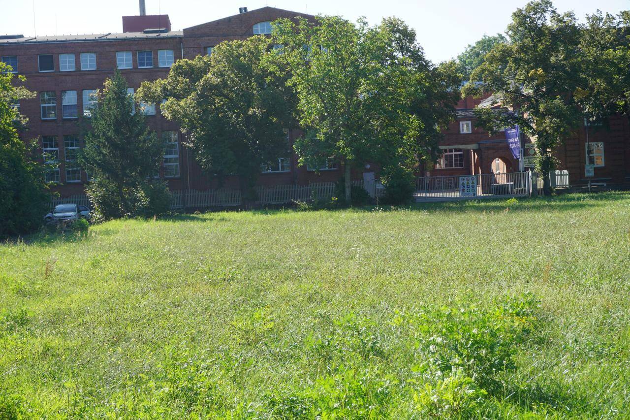  Land in Riesa, Germany No. 279101