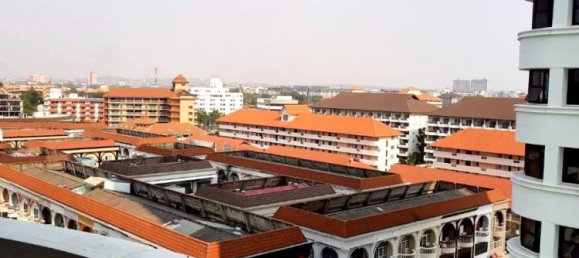 3 bedrooms Condo in Pattaya, Thailand No. 135 5