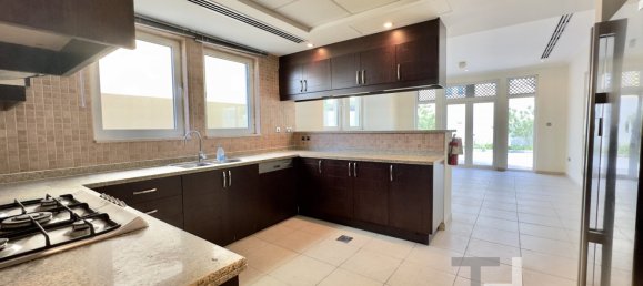 Villa de 3 dormitorios en Jumeirah Park, UAE No. 95711 5