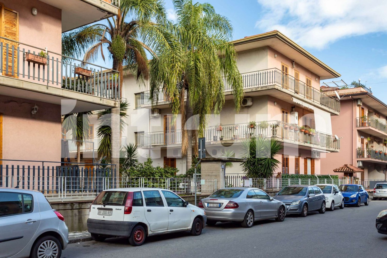 3 Schlafzimmer Wohnung in Aci Catena, Italy, Nr. 358637