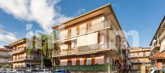 3 Schlafzimmer Wohnung in Aci Catena, Italy, Nr. 358637 7