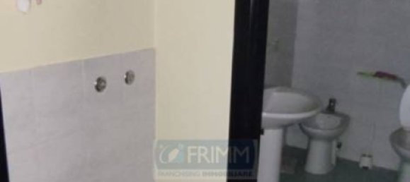 1 room Office in Casalnuovo di Napoli, Italy No. 84177 3