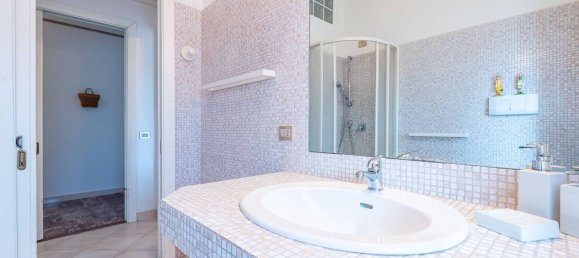 Apartamento de 5 dormitorios en Cagliari, Italy No. 335388 50