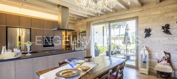 5 bedrooms Villa in Lavagno, Italy No. 263278 3