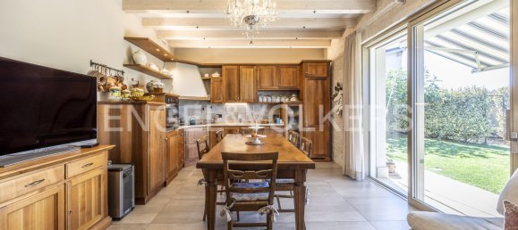 5 bedrooms Villa in Lavagno, Italy No. 263278 12