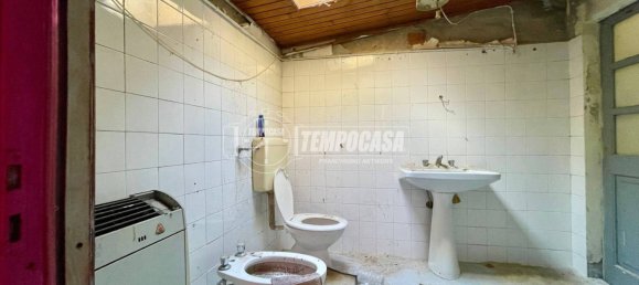 3 bedrooms Apartment in Guastalla, Italy No. 297998 12