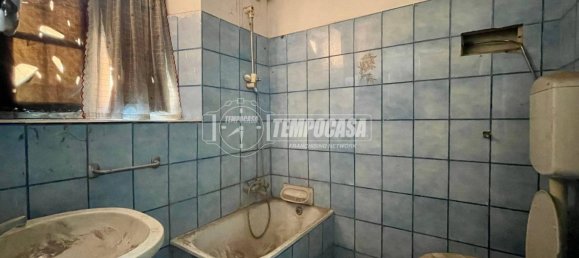 3 bedrooms Apartment in Guastalla, Italy No. 297998 15
