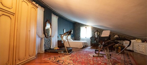 Villa T4 em Guanzate, Italy N.º 319630 23