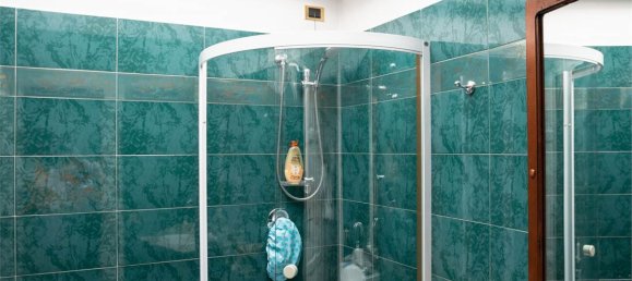 Villa T4 em Guanzate, Italy N.º 319630 22