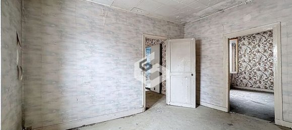 5 rooms Apartment in Reims, France No. 302197 9