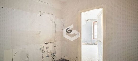 5 rooms Apartment in Reims, France No. 302197 6