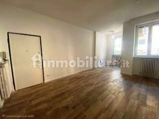 2 bedrooms Apartment in Pavia, Italy No. 378755