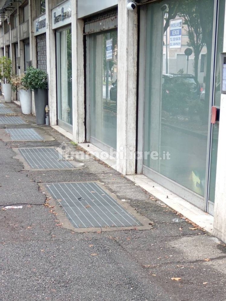 1-Zimmer Gewerbliche Immobilie in Busto Arsizio, Italy, Nr. 311144