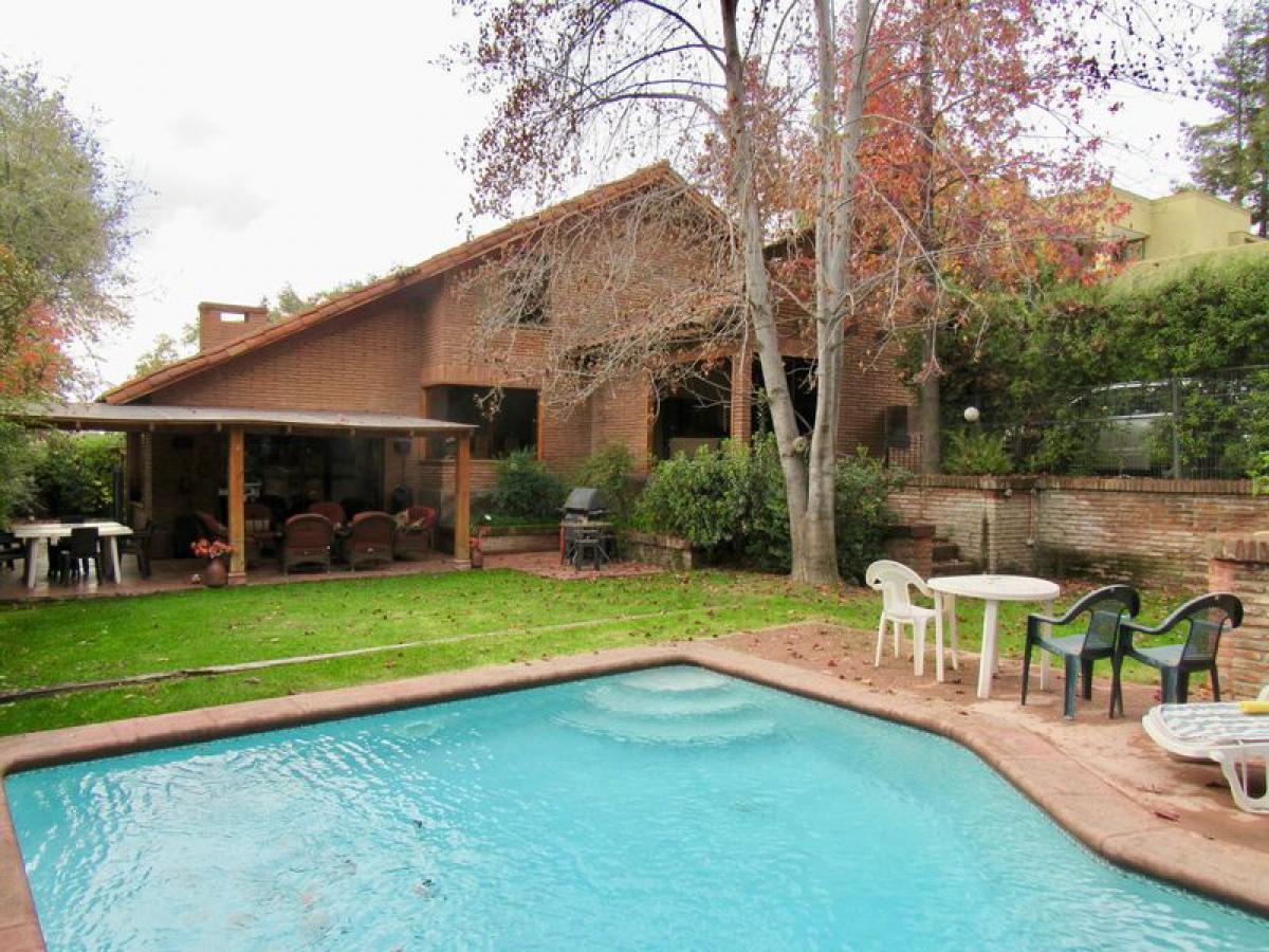 5 bedrooms House in Santiago, Chile No. 1506