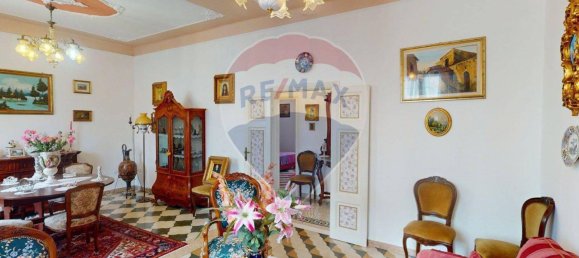 Apartamento de 4 dormitorios en Villafranca in Lunigiana, Italy No. 356188 13