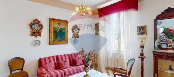 Apartamento de 4 dormitorios en Villafranca in Lunigiana, Italy No. 356188 16