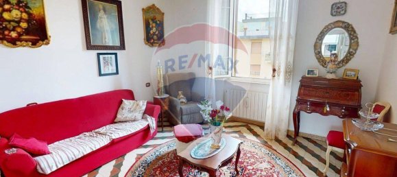 Apartamento de 4 dormitorios en Villafranca in Lunigiana, Italy No. 356188 4