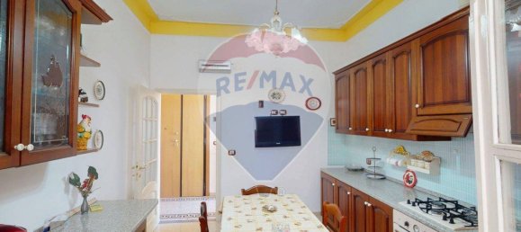 Apartamento de 4 dormitorios en Villafranca in Lunigiana, Italy No. 356188 23