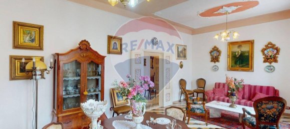 Apartamento de 4 dormitorios en Villafranca in Lunigiana, Italy No. 356188 15