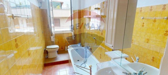Apartamento de 4 dormitorios en Villafranca in Lunigiana, Italy No. 356188 32